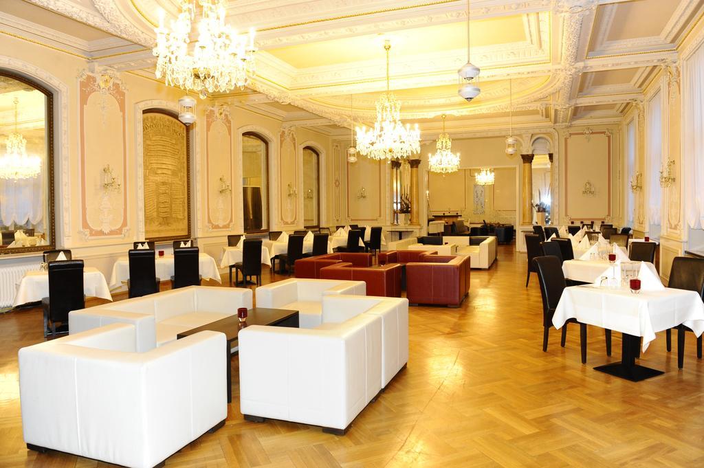 Heliopark Bad Hotel Zum Hirsch Baden-Baden Exterior photo