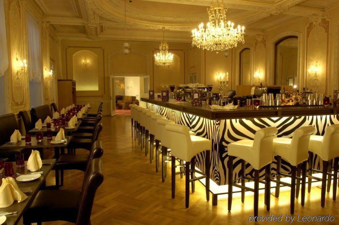 Heliopark Bad Hotel Zum Hirsch Baden-Baden Restaurant photo